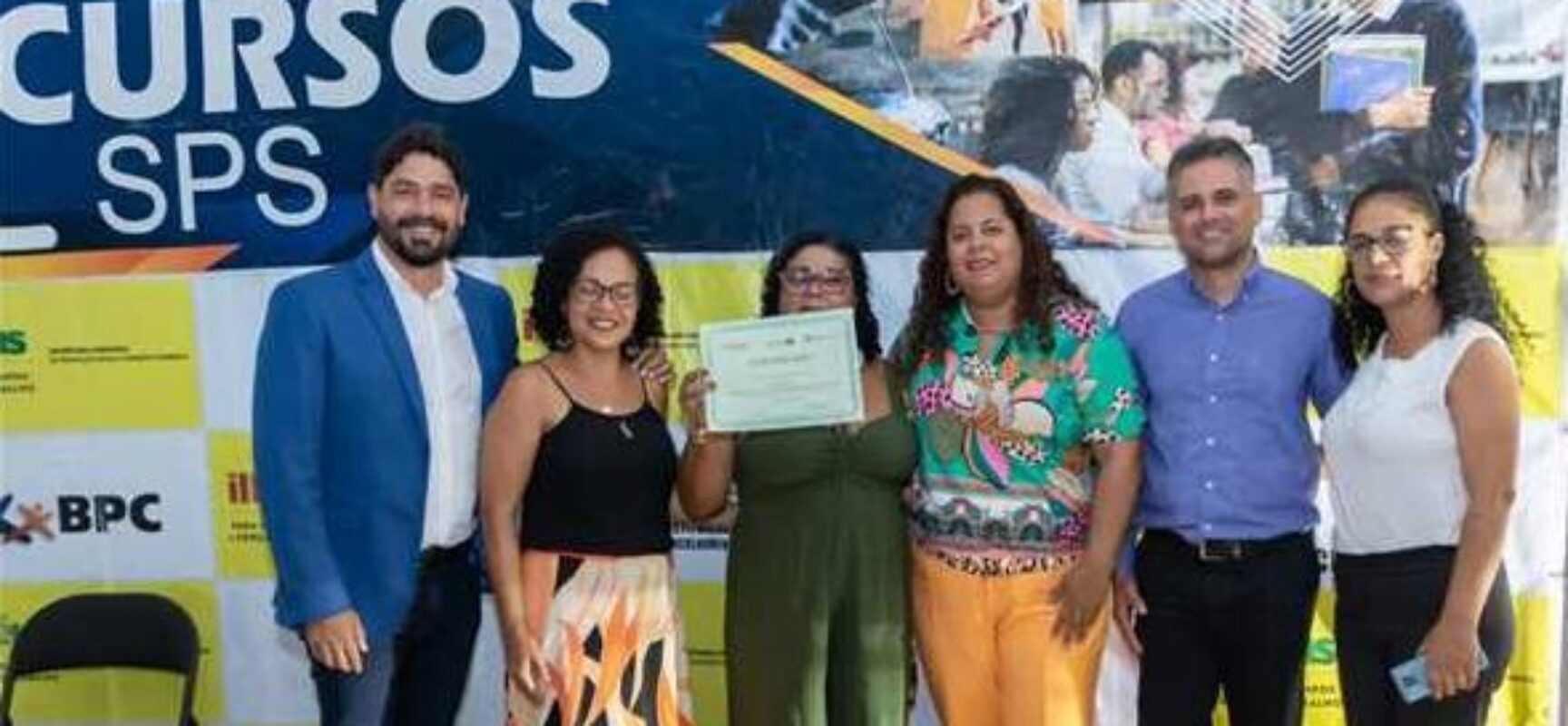 Prefeitura de Ilhéus e IFBA certificam alunos do curso de Microempreendedor Individual