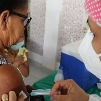 Ilhéus já vacinou 60% da população acima de 12 anos com as três doses contra a Covid-19