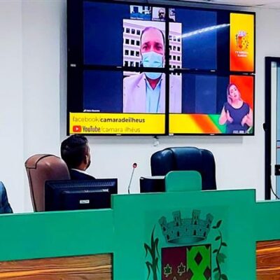 Prefeito MARÃO faz leitura de mensagem em abertura dos trabalhos na Câmara de Ilhéus