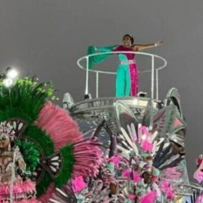 Margareth participa de desfile da Mangueira sobre “As Áfricas que a Bahia canta”