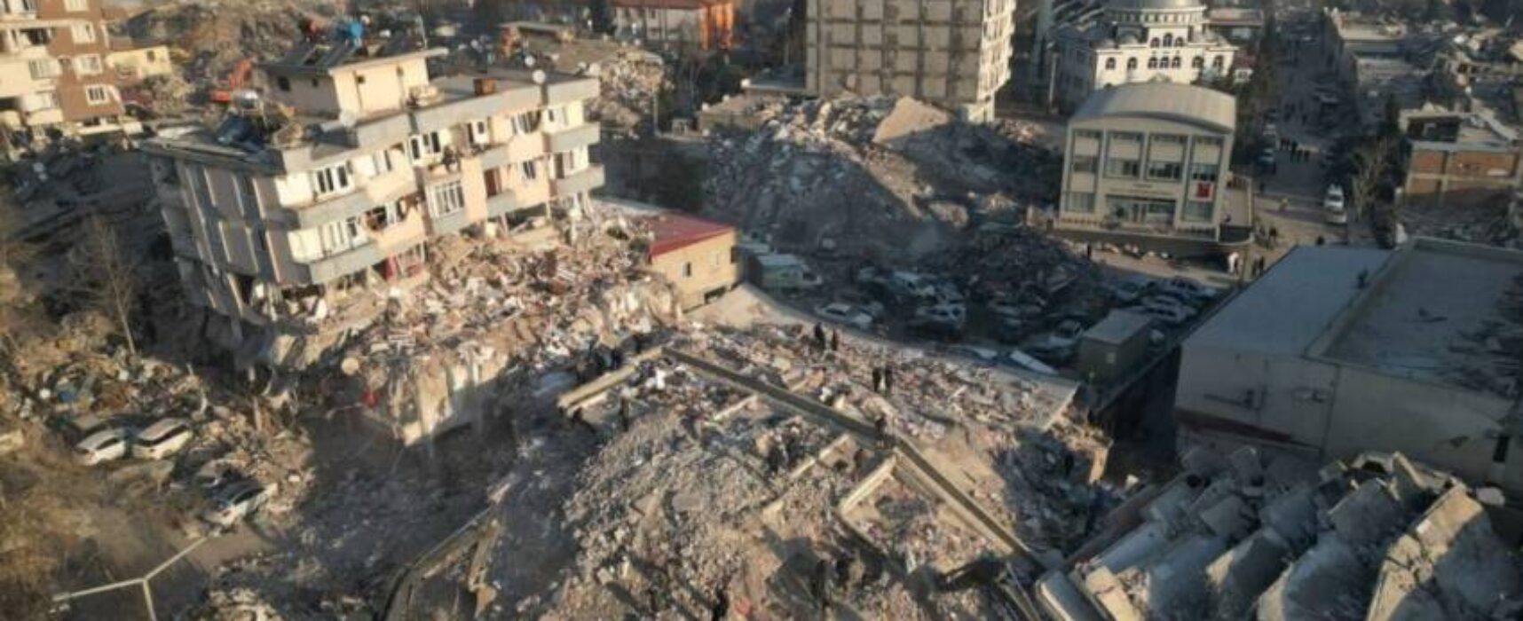 EUA anunciam mais US$ 100 milhões de ajuda à Turquia após terremoto