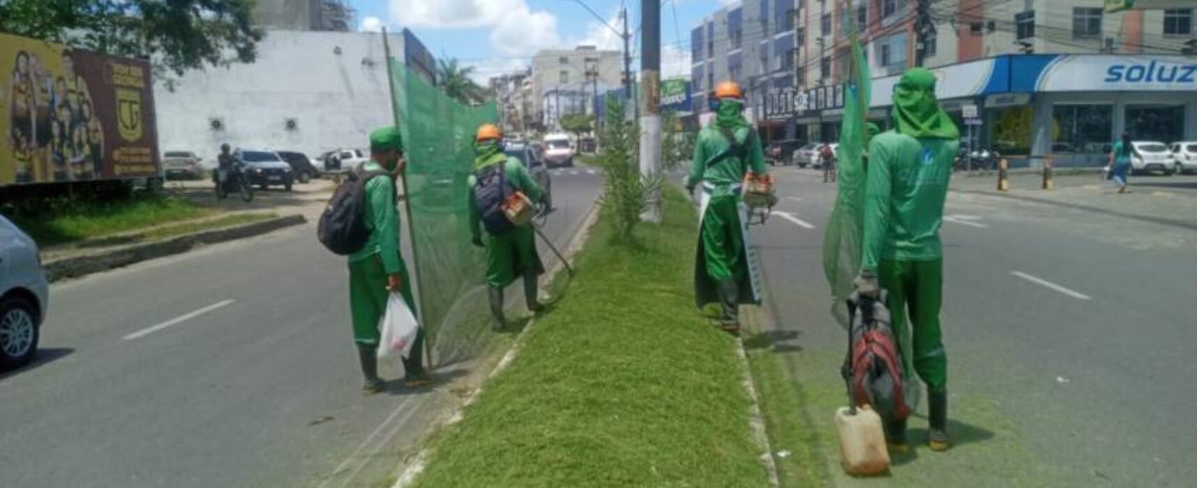 Prefeitura chega com serviços de zeladoria em diversos bairros de Itabuna