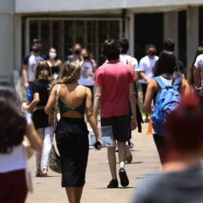 Projeto de lei quer garantir acesso aos locais de provas do Enem