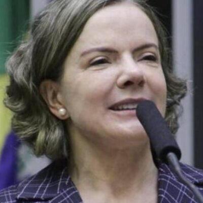 PT prorroga mandatos de Gleisi, do diretório nacional e dos estados até 2025