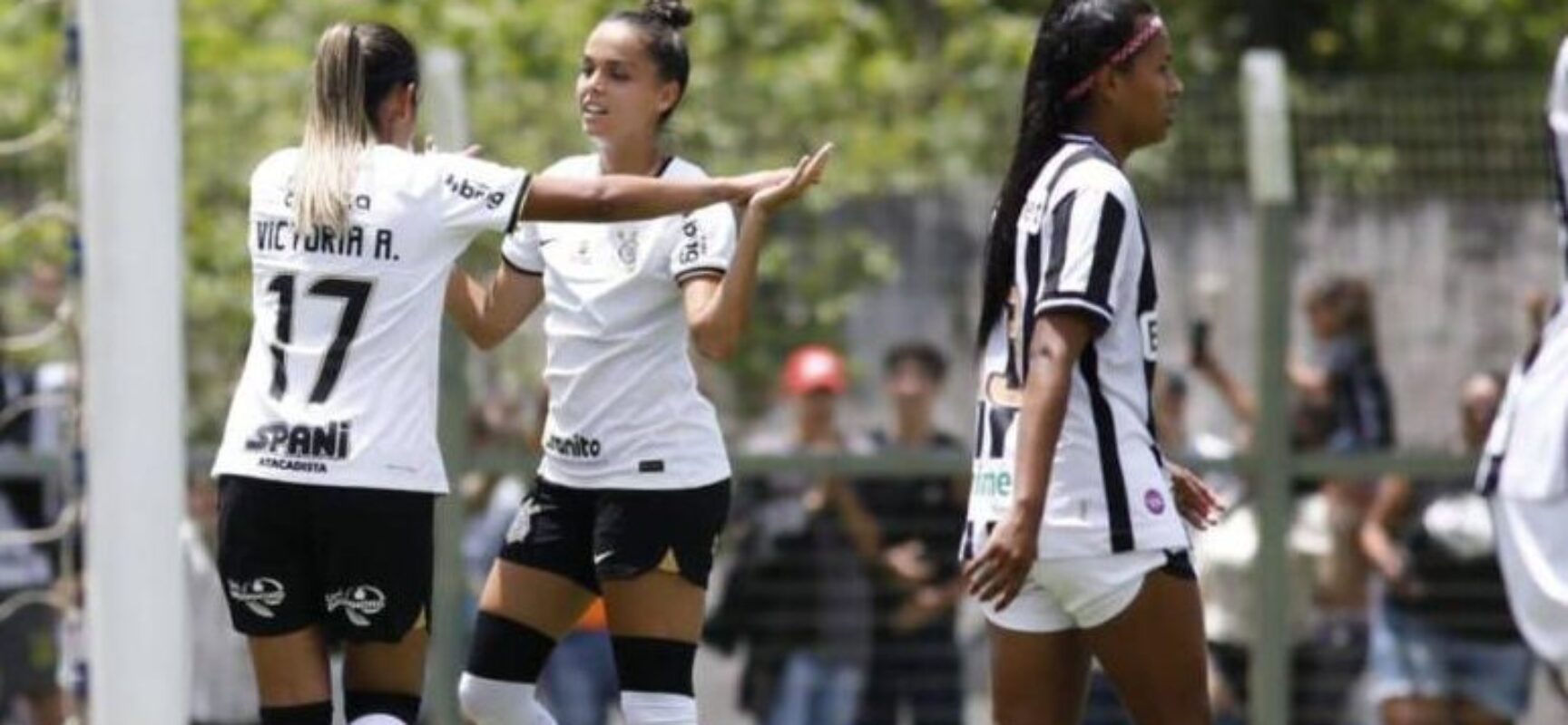 Timão goleia Ceará na estreia da elite do Brasileirão Feminino