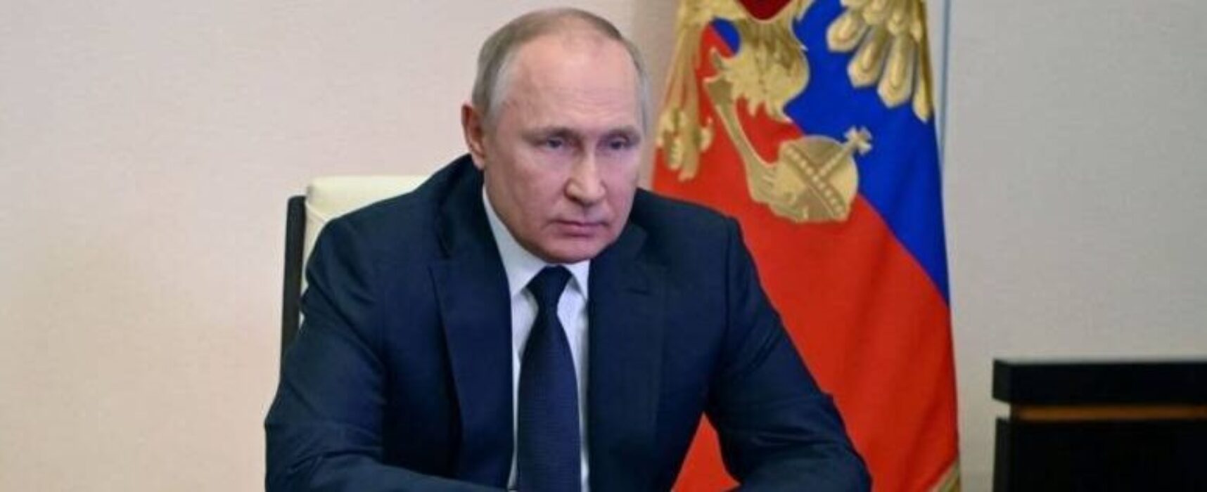 Putin visita cidade ucraniana de Mariupol, ocupada por forças russas desde ano passado