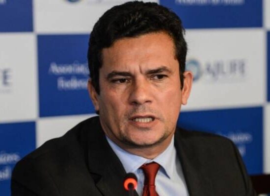 Moro diz a bolsonaristas que “não contem com ele” para impeachment de ministros do STF