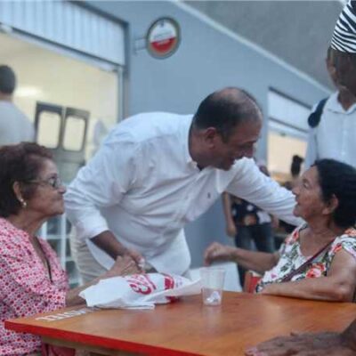 Prefeito Mário Alexandre entrega reforma e modernização da Praça Castro Alves