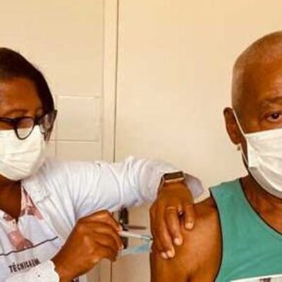 Sesau e UNIP levam vacinação itinerante contra Covid-19 para bairros de Ilhéus; confira cronograma