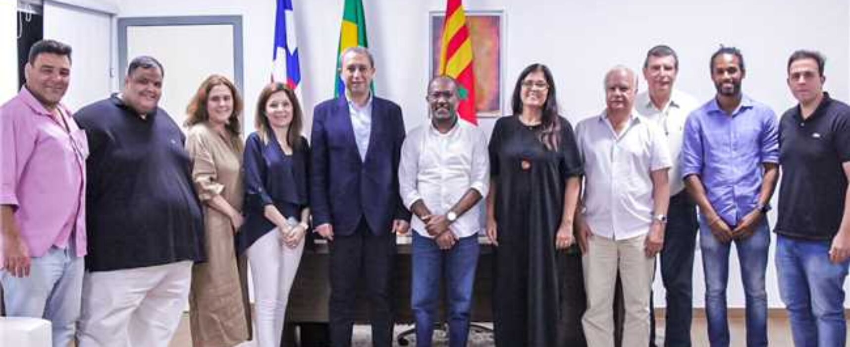 Bebeto Galvão recebe comitiva portuguesa e discute parcerias comerciais entre Ilhéus e Aveiro