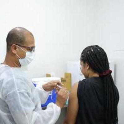 Ilhéus ultrapassa marca de 90 mil pessoas vacinadas com as três doses contra a Covid-19