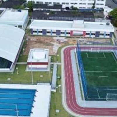 Prefeito Mário Alexandre e vice Bebeto Galvão visitam obras da escola de tempo integral no CSU