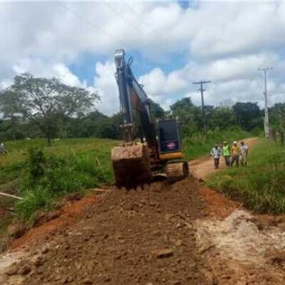 Prefeitura de Ilhéus conclui manutenção emergencial na estrada de acesso ao distrito de Rio do Braço
