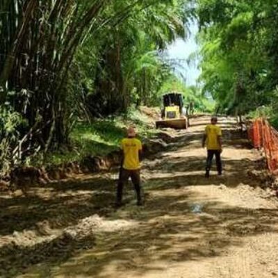 Município recupera estradas nos distritos de Japu e Sambaituba; confira os serviços na zona rural