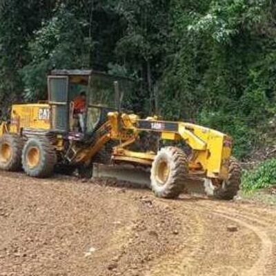 Prefeitura de Ilhéus intensifica manutenção das estradas rurais; veja as localidades atendidas