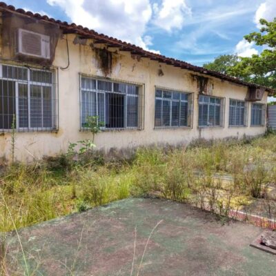 Prefeitura inicia a reforma da Escola Municipal Plínio de Almeida no Lomanto