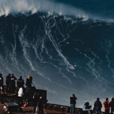 Ondas grandes: Lucas Chumbo e Michelle Des Bouillons vencem Gigantes de Nazaré