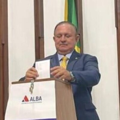 Aline Peixoto é eleita conselheira do Tribunal de Contas dos Municípios