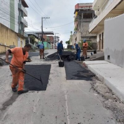 Prefeitura atende aos moradores e recupera ruas do Bairro Jardim Grapiúna