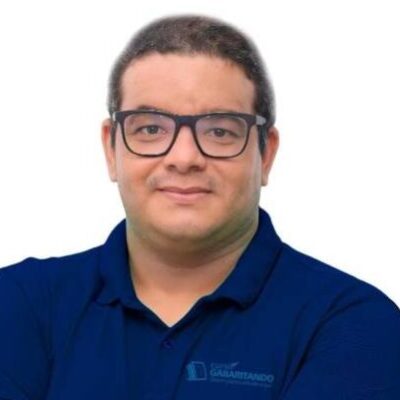 Professor Emenson Silva comemora aprovação de alunos do Gabaritando no concurso da PM Bahia