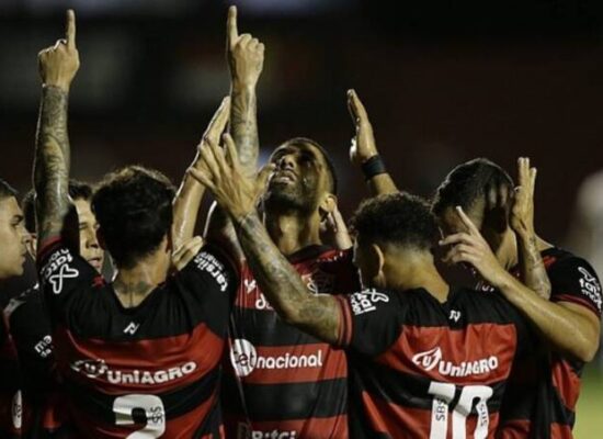 Copa do Nordeste: Vitória bate o Ceará por 2 a 0 no Barradão