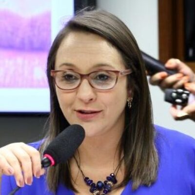 Projeto prevê metade das vagas para mulheres nos órgãos de direção de empresas estatais