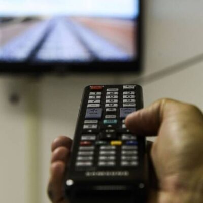 Famílias de baixa renda podem solicitar parabólica digital gratuita