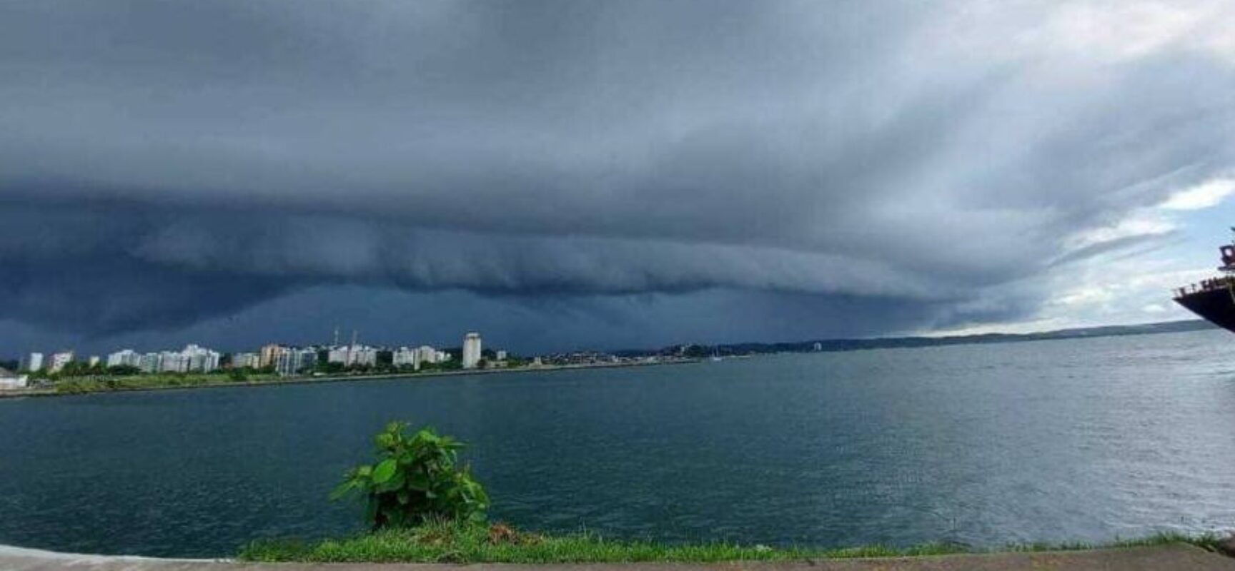 Defesa Civil de Ilhéus emite alerta de chuvas até domingo (23); previsão aponta 65 milímetros
