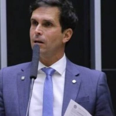 Deputado bolsonarista quer proibir atletas transexuais de participar de competição feminina