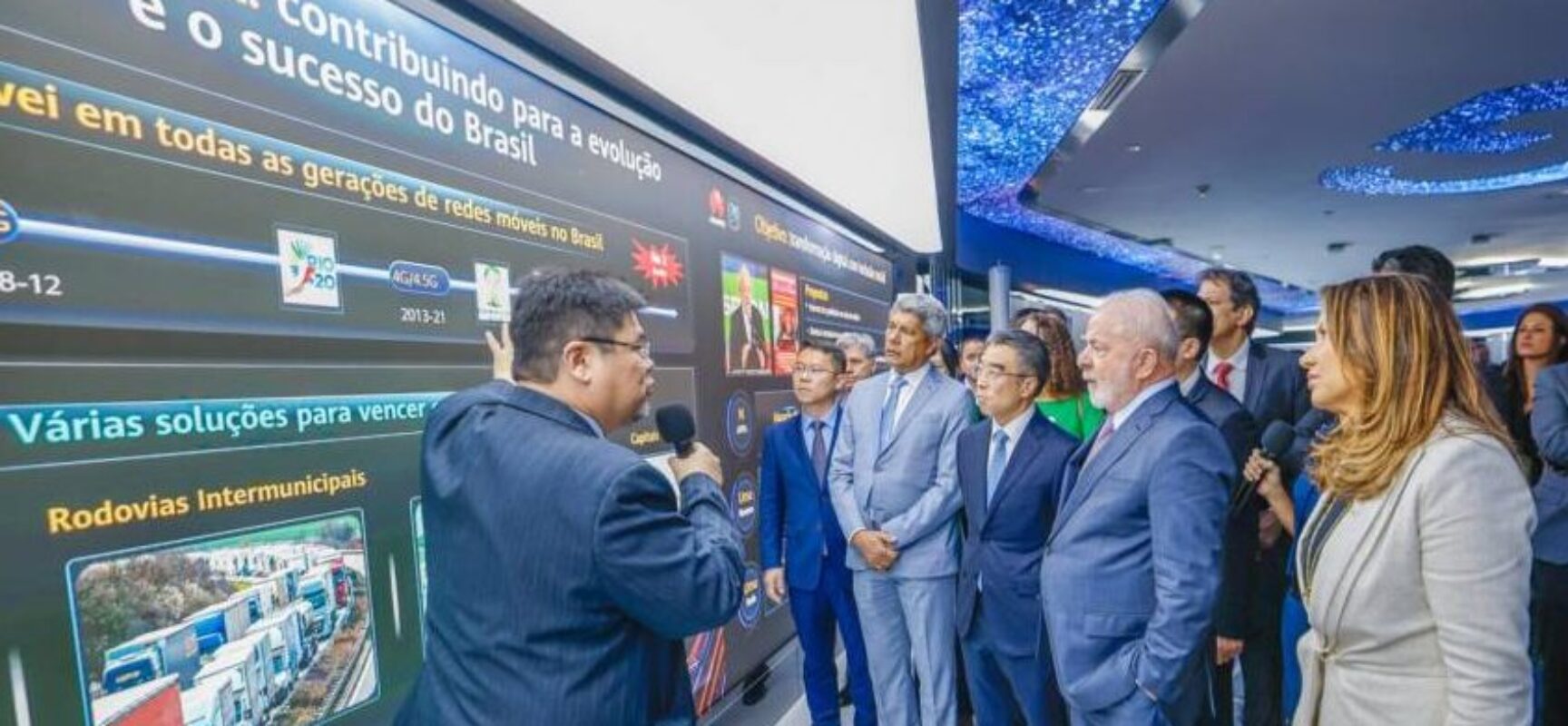 Lula se reúne com montadora de veículos elétricos chinesa que negocia fábrica em Camaçari