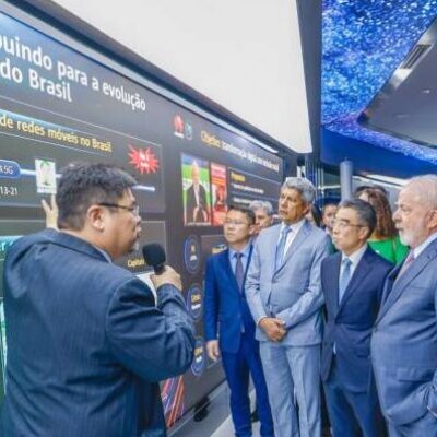 Lula se reúne com montadora de veículos elétricos chinesa que negocia fábrica em Camaçari