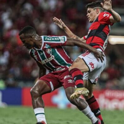 Flamengo sai na frente do Fluminense na final do Carioca