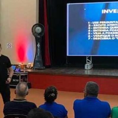 Comerciantes e empresários de Ilhéus participam de treinamento com foco em gestão de vendas