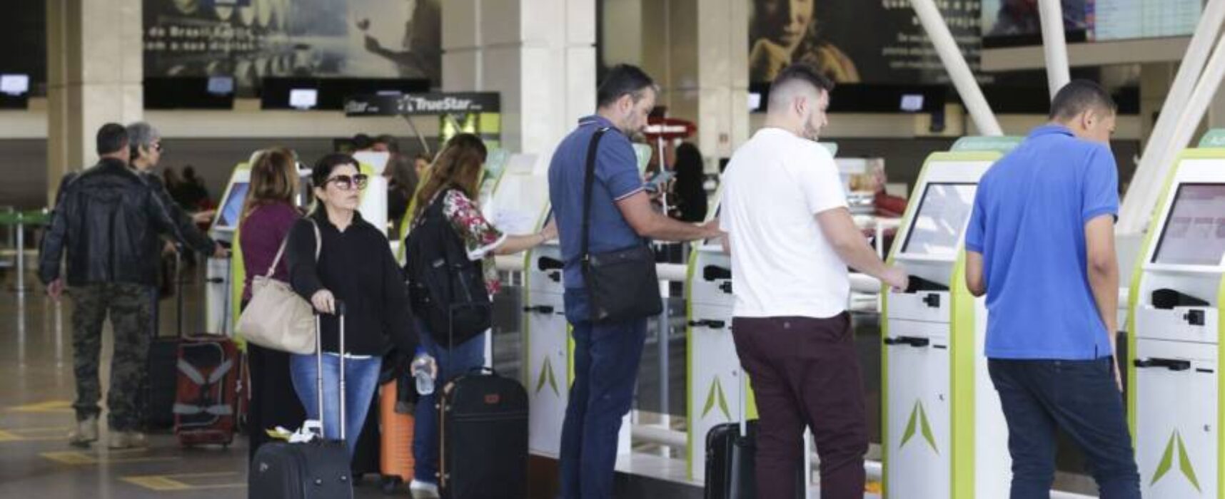 Aeroportos e rodoviárias esperam movimento intenso durante a Páscoa