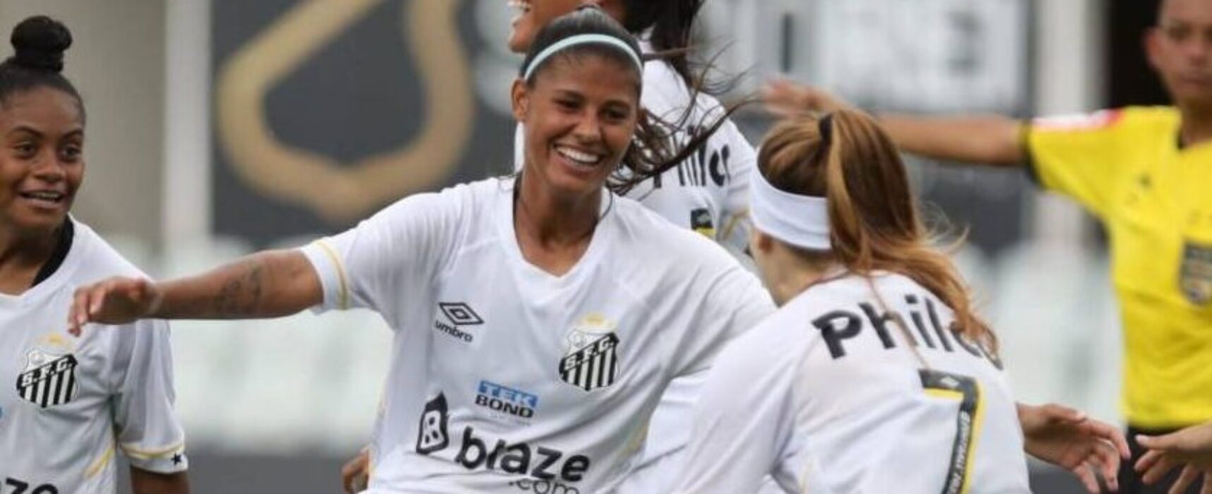 Goleadas de Santos e Cruzeiro marcam o domingo no Brasileirão Feminino