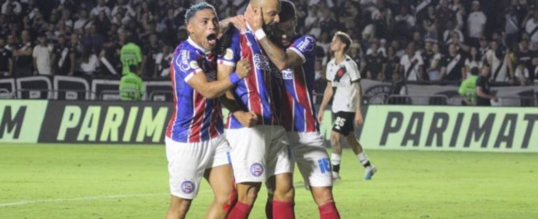 Fora de casa, Bahia vence o Vasco e pontua pela primeira vez no Brasileirão