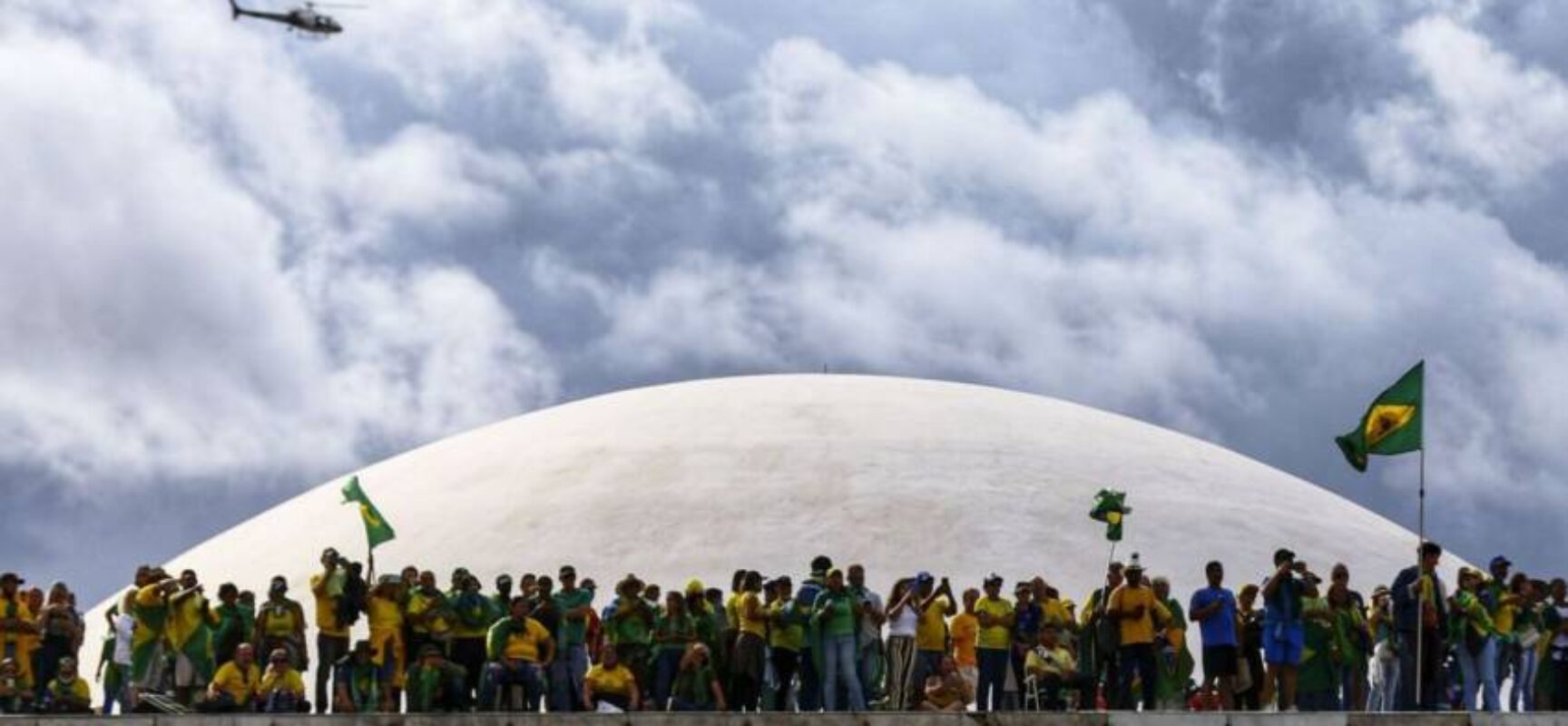 Moraes solta mais 40 presos por atos golpistas do dia 8 de janeiro