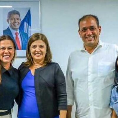 Mário Alexandre dialoga sobre melhorias na Educação em parceria com o Governo do Estado