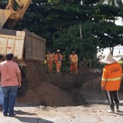 Atendendo solicitação da Prefeitura, Estado recupera asfalto e rede de drenagem em Olivença