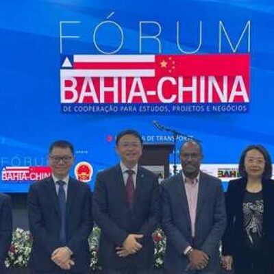 Vice-prefeito Bebeto Galvão representa Ilhéus na abertura do Fórum Bahia-China