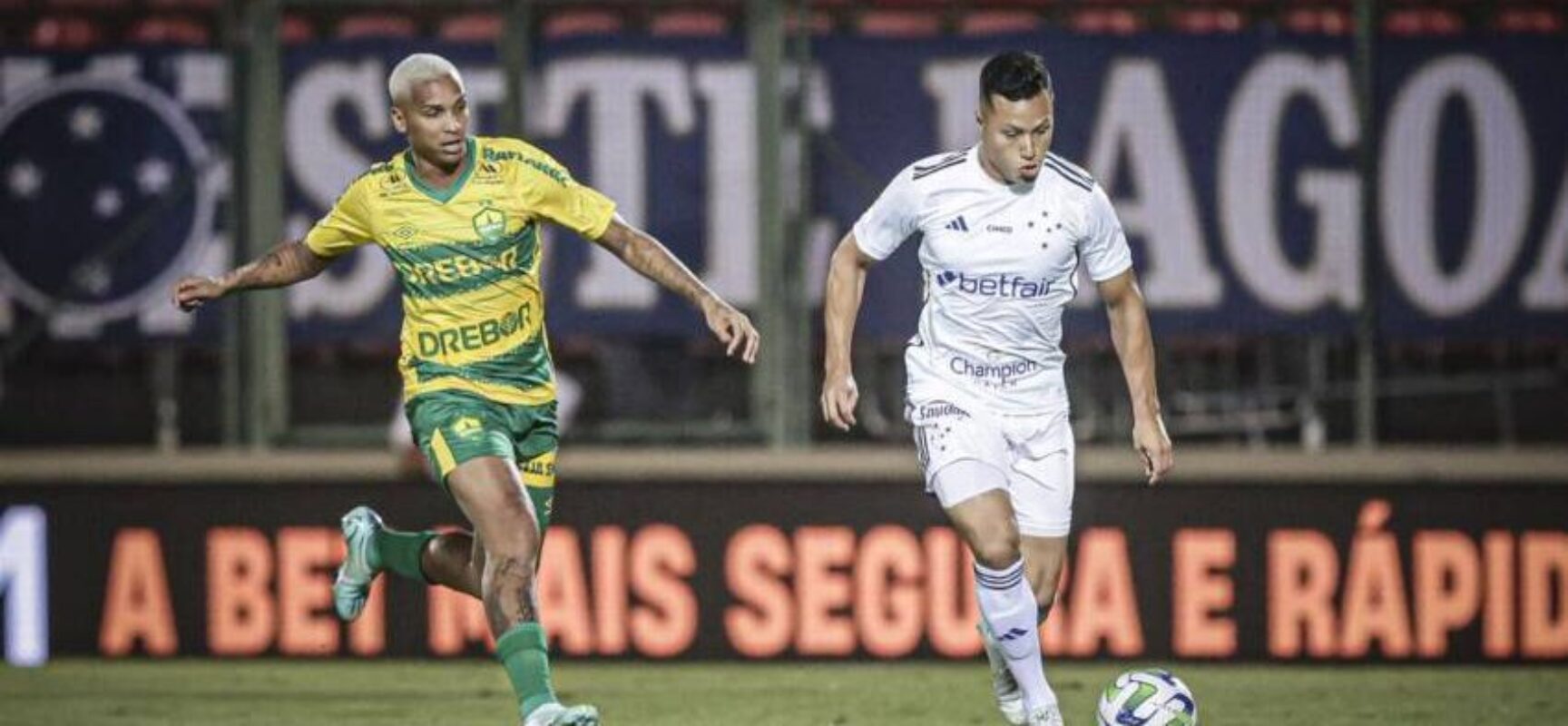 Brasileiro: Cuiabá bate Cruzeiro e deixa zona do rebaixamento