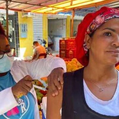 Ilhéus aplicou apenas 6,7 mil doses da vacina bivalente; Sesau alerta para baixa procura do reforço