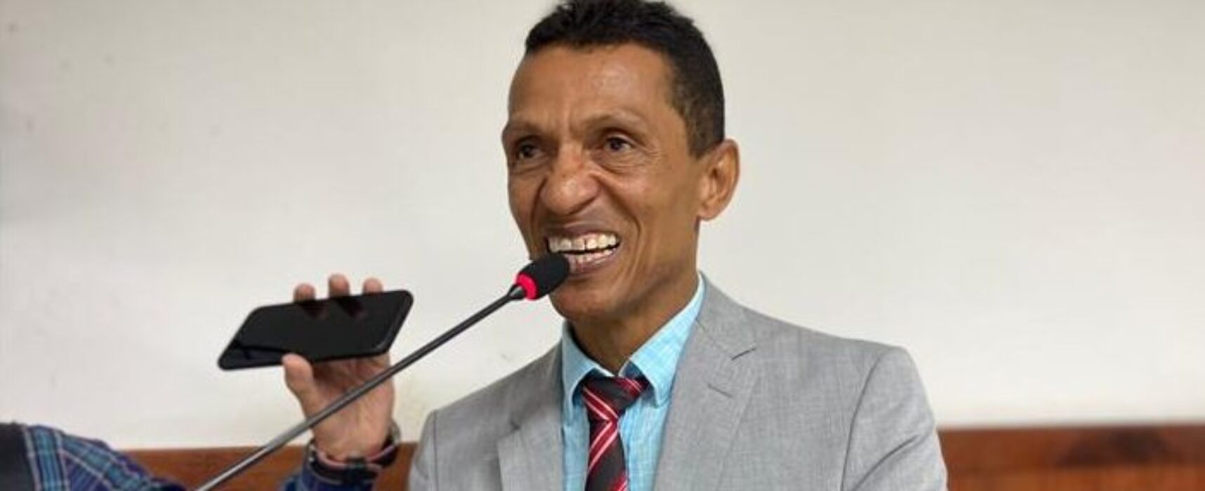 CÂMARA DE ILHÉUS: Presidente Abraão Revoga Edital de Convocação de Eleição da Mesa Diretora