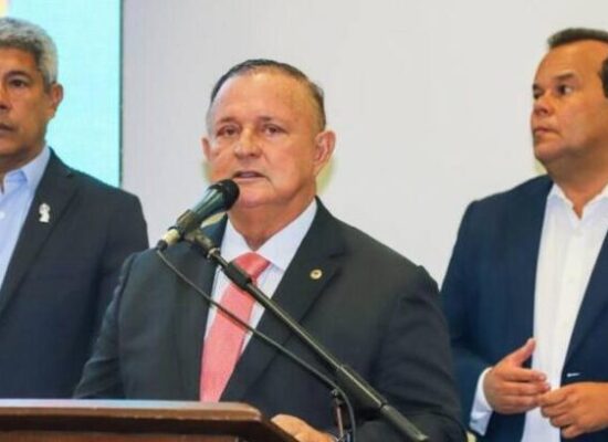 Adolfo Menezes destaca alinhamento entre ALBA e Executivo na questão dos servidores públicos