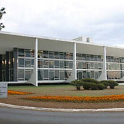 STF decidirá se piso de categoria previsto em lei federal vale para servidores estaduais e municipais