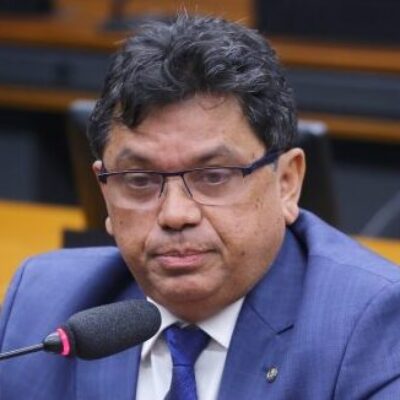 Comissão aprova projeto que isenta pessoas com deficiência da taxa de inscrição em concursos públicos