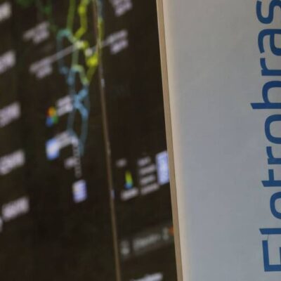 AGU contesta no Supremo parte da lei que privatizou a Eletrobras