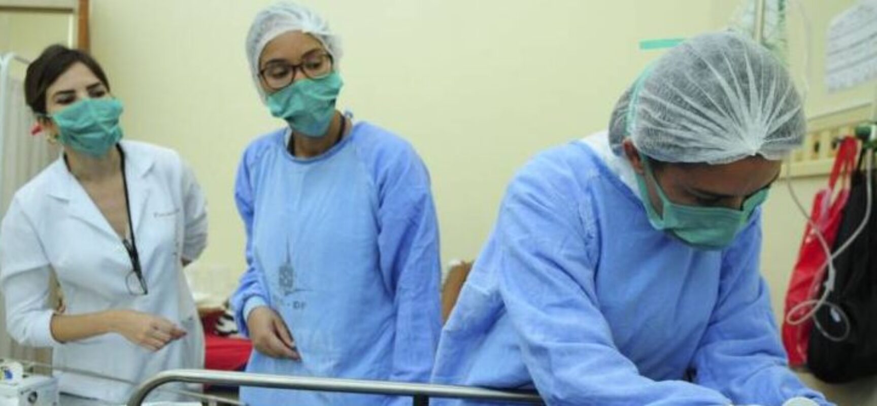 Comissão da Câmara aprova criação de adicional de 30% para profissionais de saúde em áreas de risco