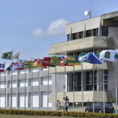 Com ausência de governistas, Assembleia aprova LDO em primeiro turno no limite do quorum e votos contra da oposição