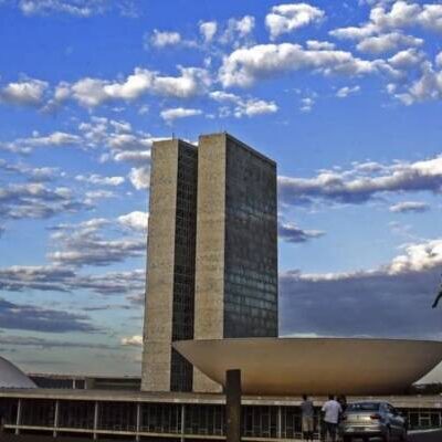 Prazo final de janela partidária reduz atividade no Congresso Nacional